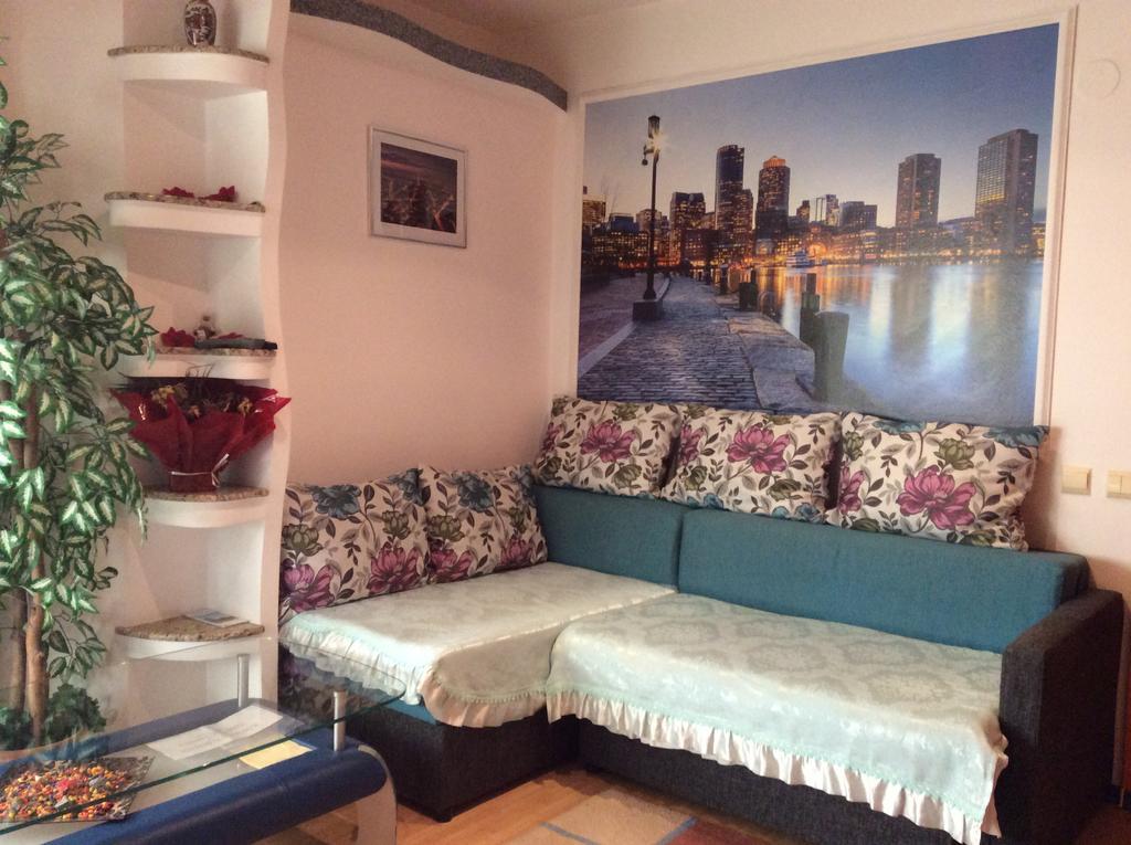 Relax Central Apartment Bacau Bagian luar foto